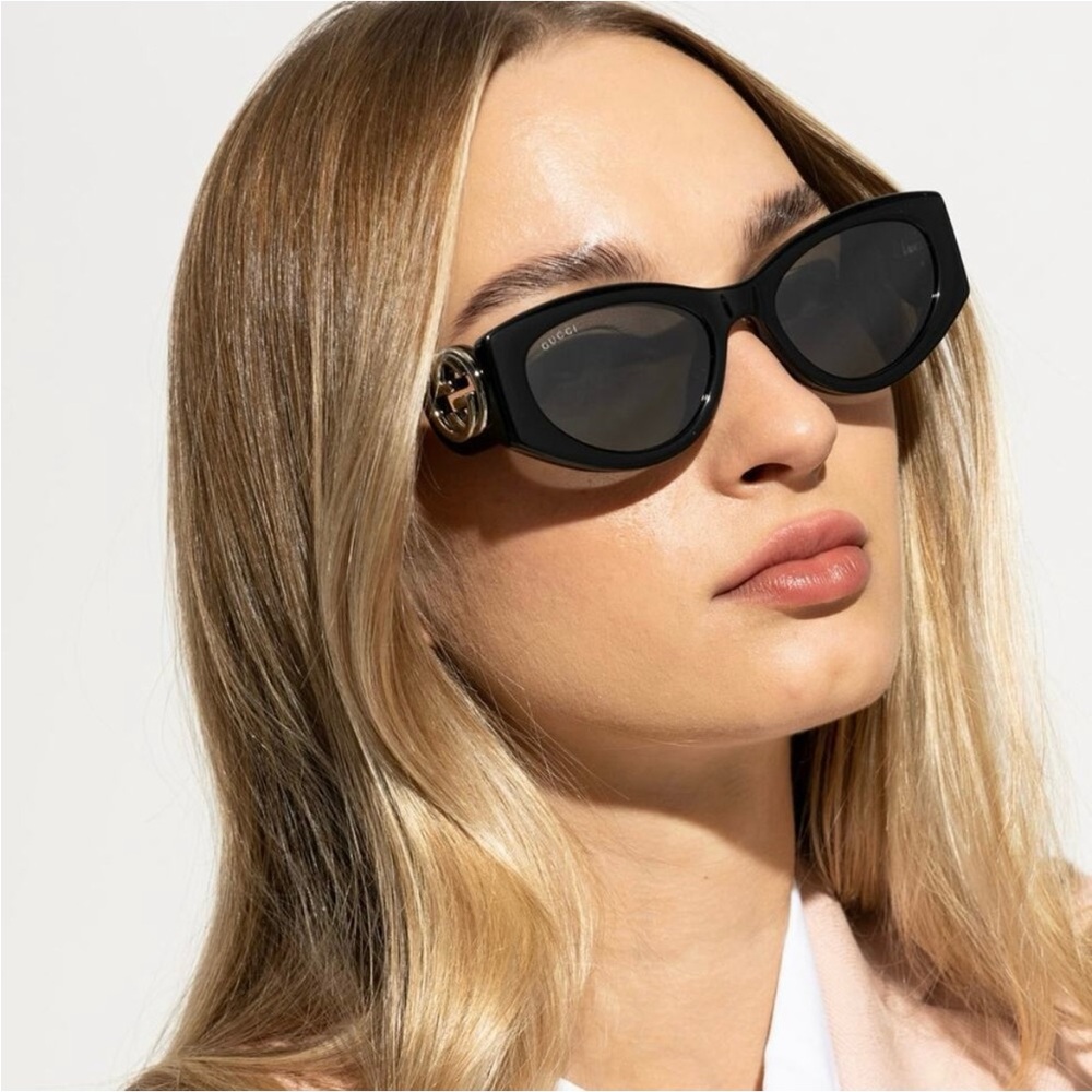 ONE DAY SALE GUCCI Cat Eye Sunglasses